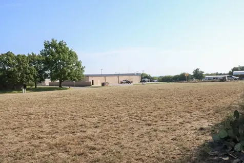 205 E Kelly Lane San Saba TX 76877