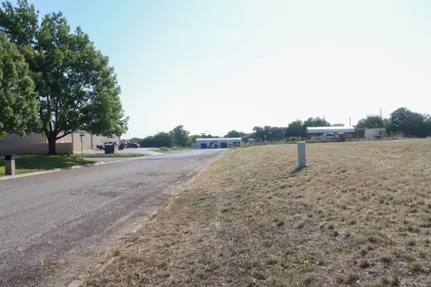 205 E Kelly Lane San Saba TX 76877