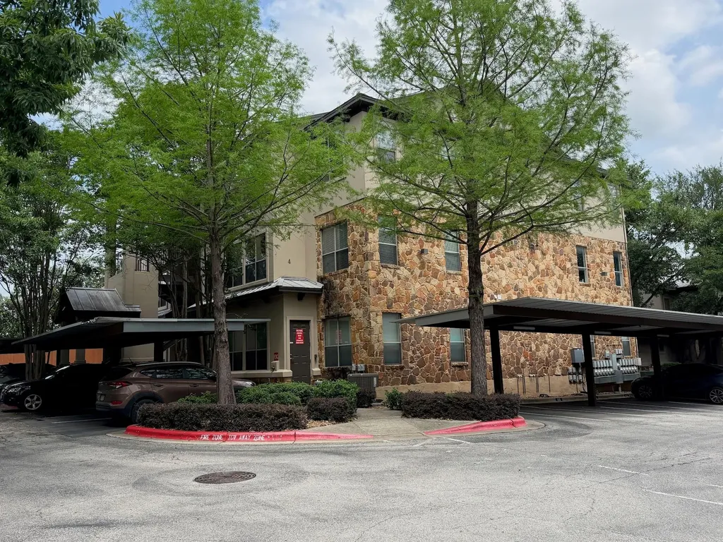2216 Thornton Road Austin TX 78704