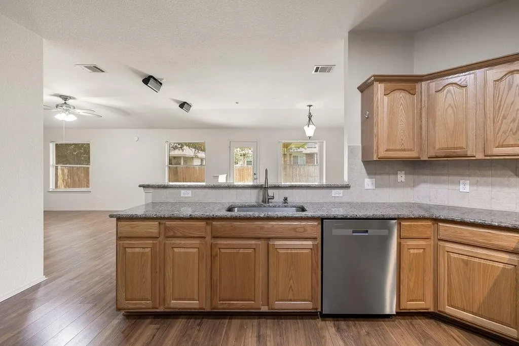 4006 Texella Cove Round Rock TX 78681