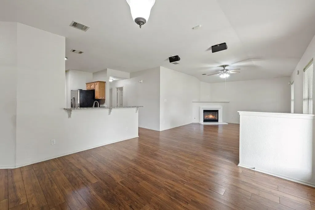 4006 Texella Cove Round Rock TX 78681