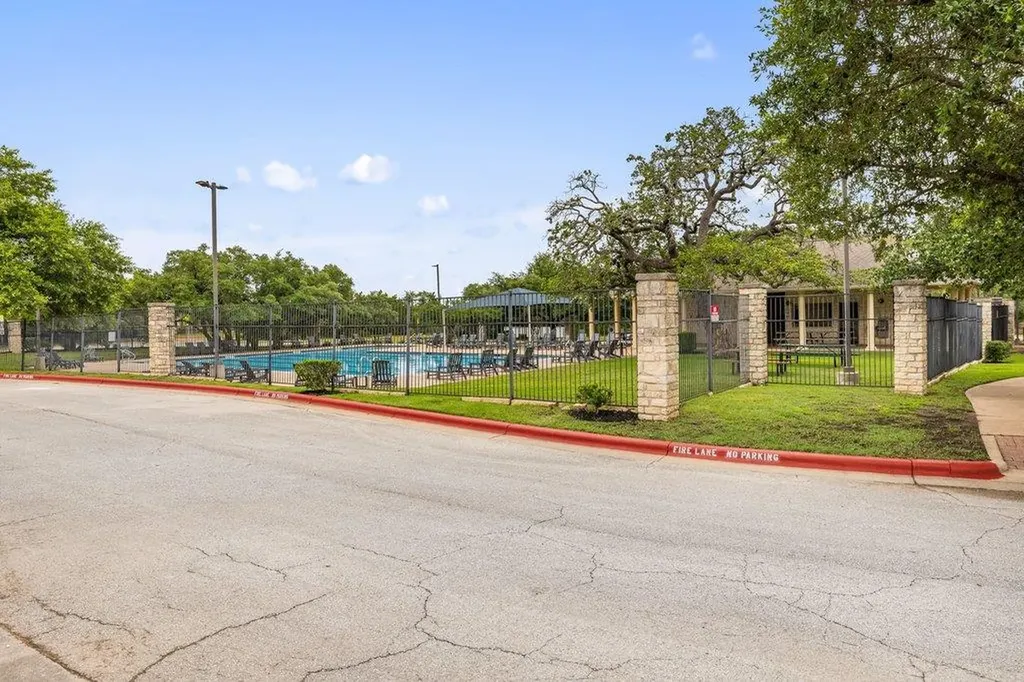 4006 Texella Cove Round Rock TX 78681