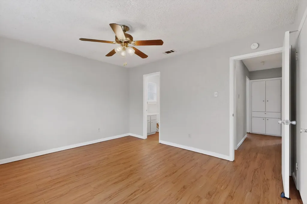 6204 Shadow Bend Austin TX 78745