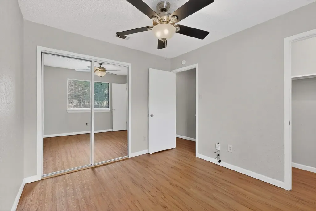 6204 Shadow Bend Austin TX 78745
