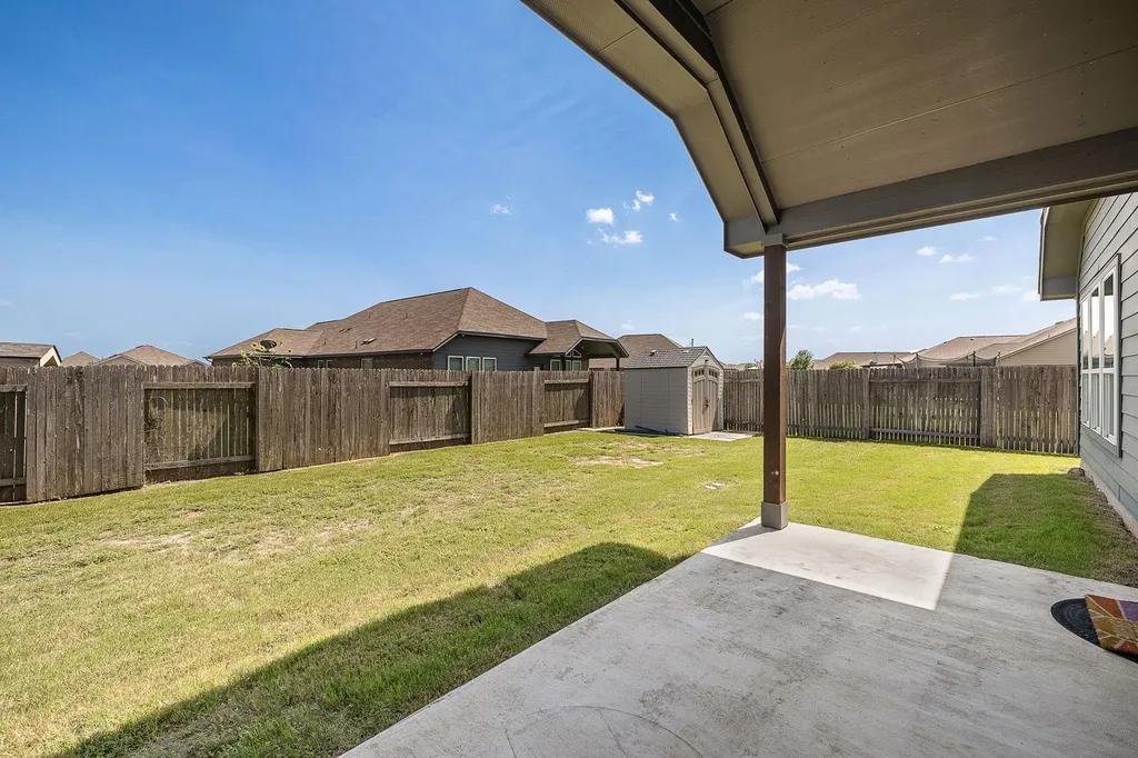 503 Hendelson Lane Hutto TX 78634