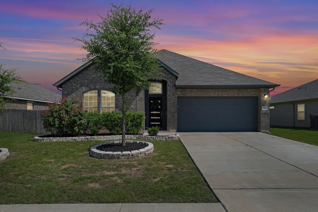 503 Hendelson Lane Hutto TX 78634
