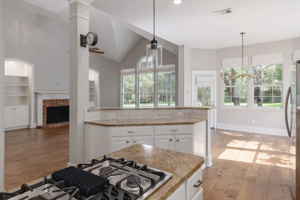 5512 Ballenton Lane Austin TX 78739