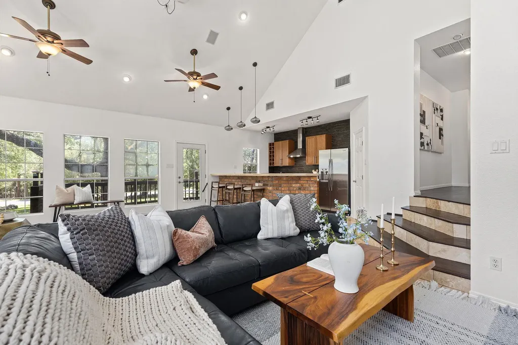 105 Bonnie Rose Georgetown TX 78633