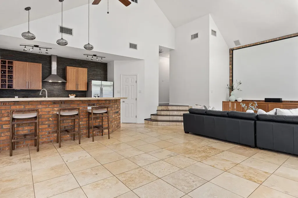 105 Bonnie Rose Georgetown TX 78633