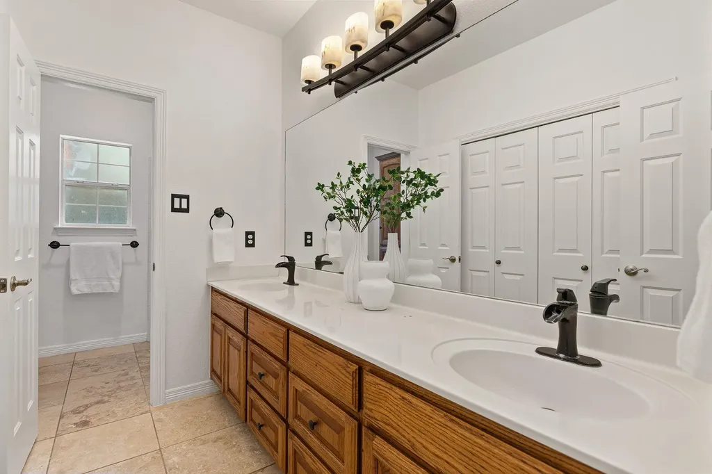 105 Bonnie Rose Georgetown TX 78633