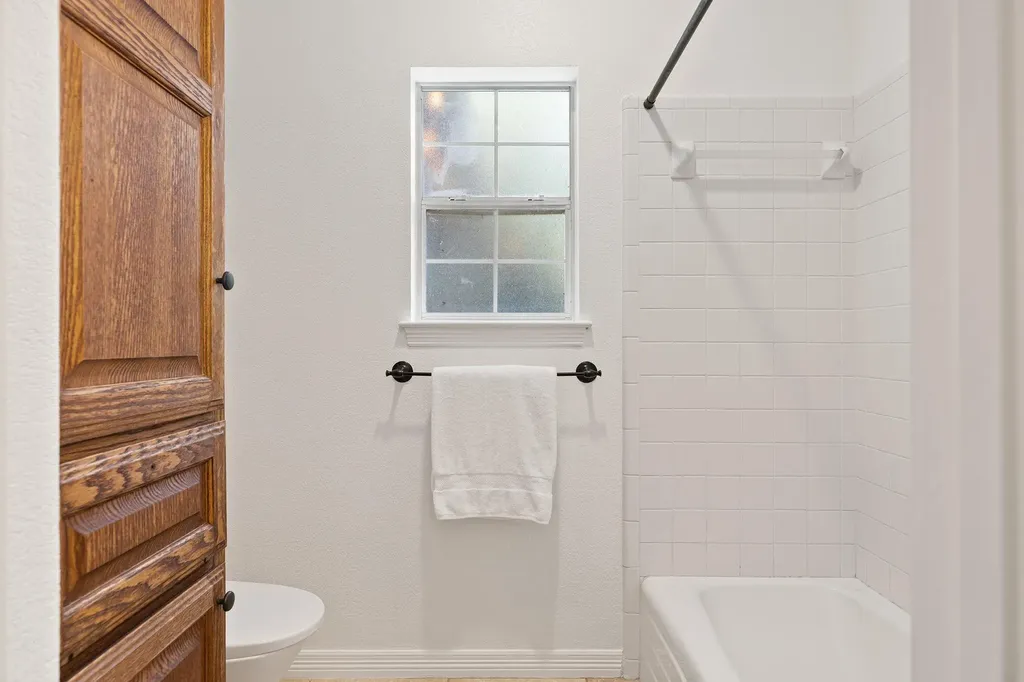 105 Bonnie Rose Georgetown TX 78633