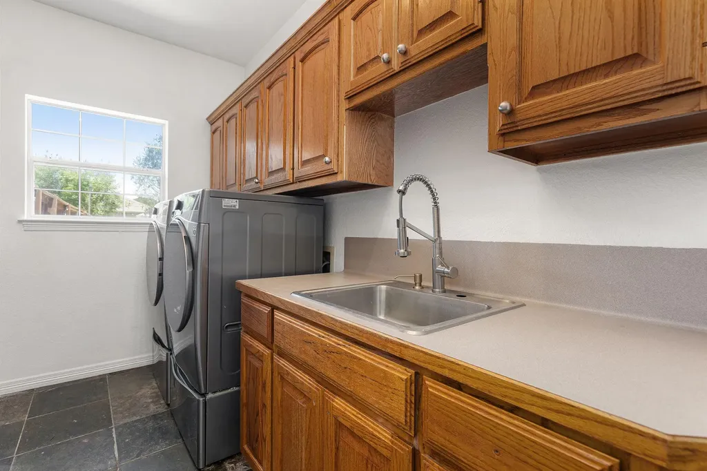 105 Bonnie Rose Georgetown TX 78633
