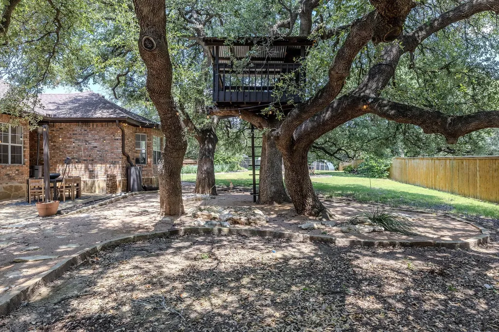 105 Bonnie Rose Georgetown TX 78633