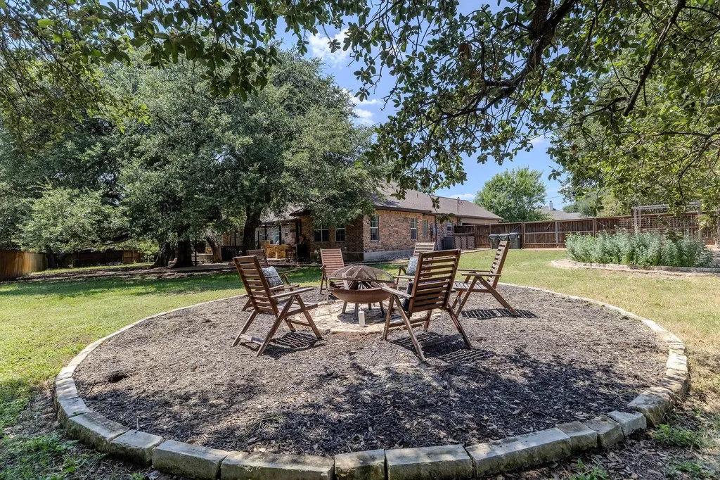 105 Bonnie Rose Georgetown TX 78633