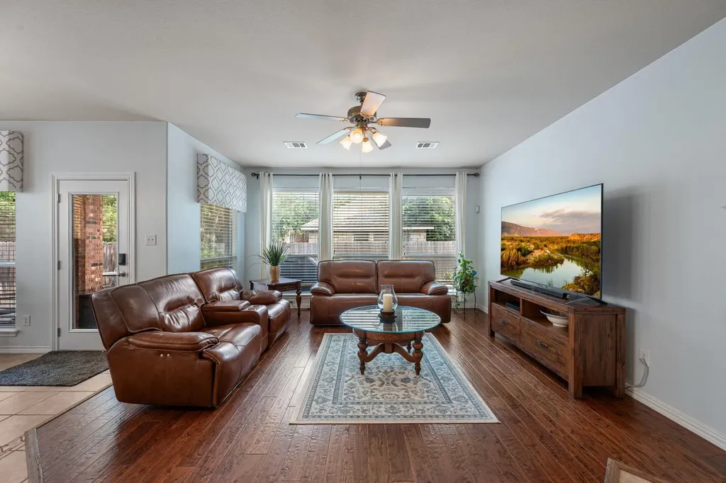 2917 Laurel Grove Way Round Rock TX 78681
