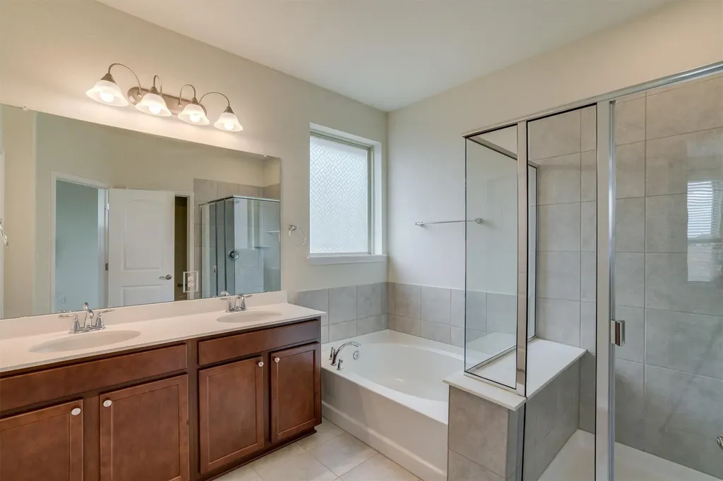138 Duroc Drive Hutto TX 78634