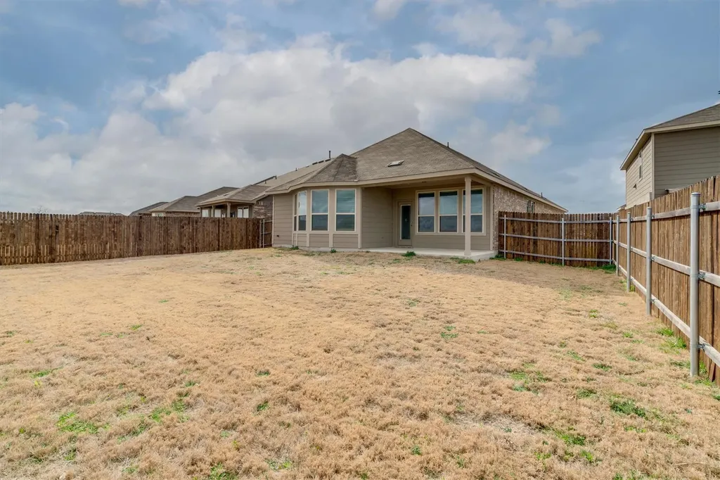 138 Duroc Drive Hutto TX 78634