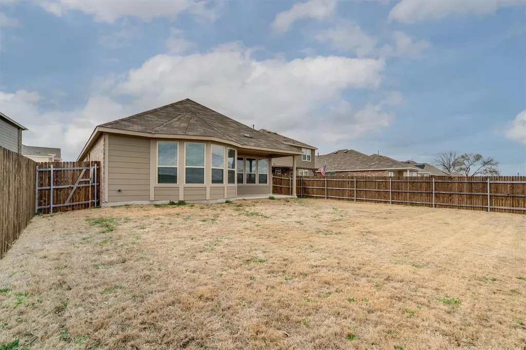 138 Duroc Drive Hutto TX 78634