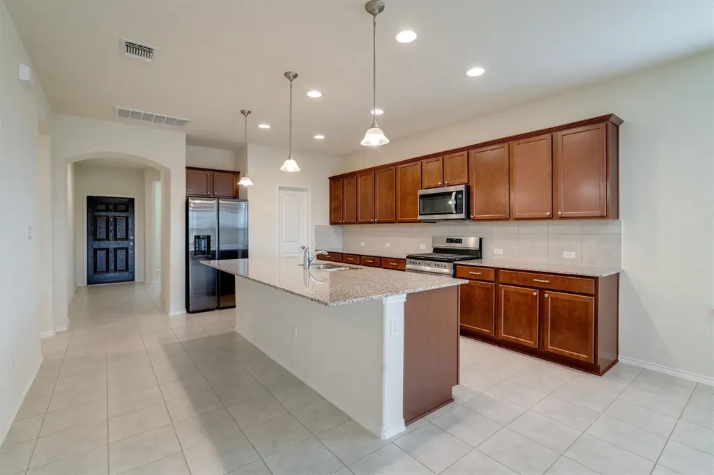 138 Duroc Drive Hutto TX 78634