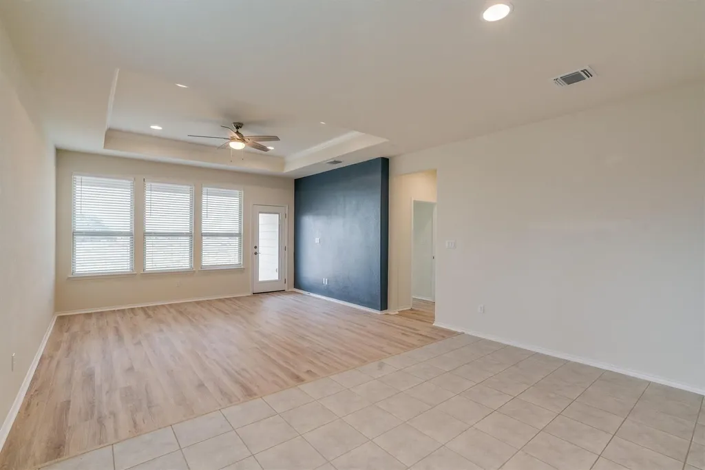 138 Duroc Drive Hutto TX 78634