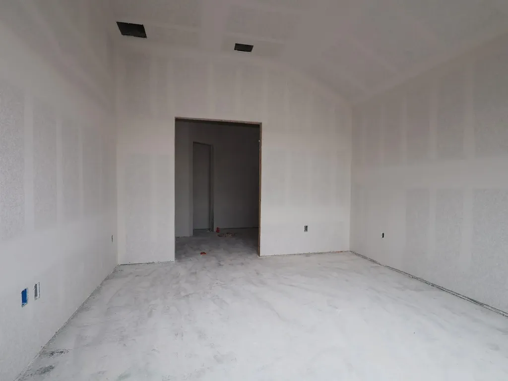 12404 Setting Peak Lane Buda TX 78610
