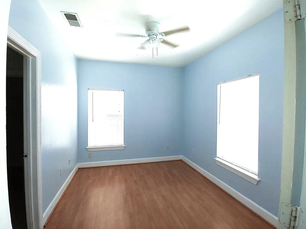 1901 Crossing Place Austin TX 78741