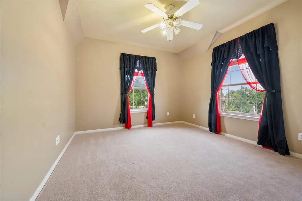 10025 Dianella Lane Austin TX 78759
