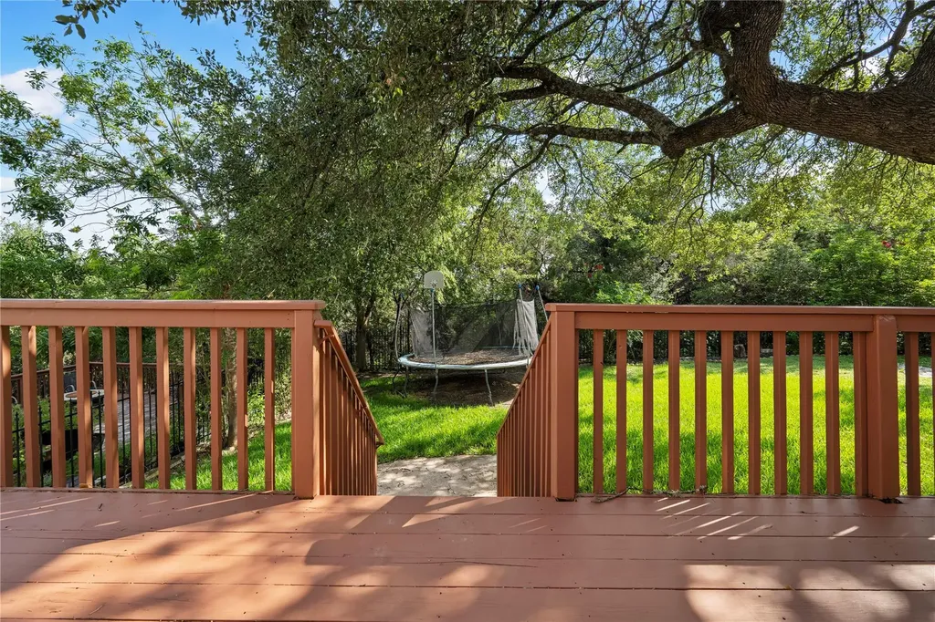 10025 Dianella Lane Austin TX 78759