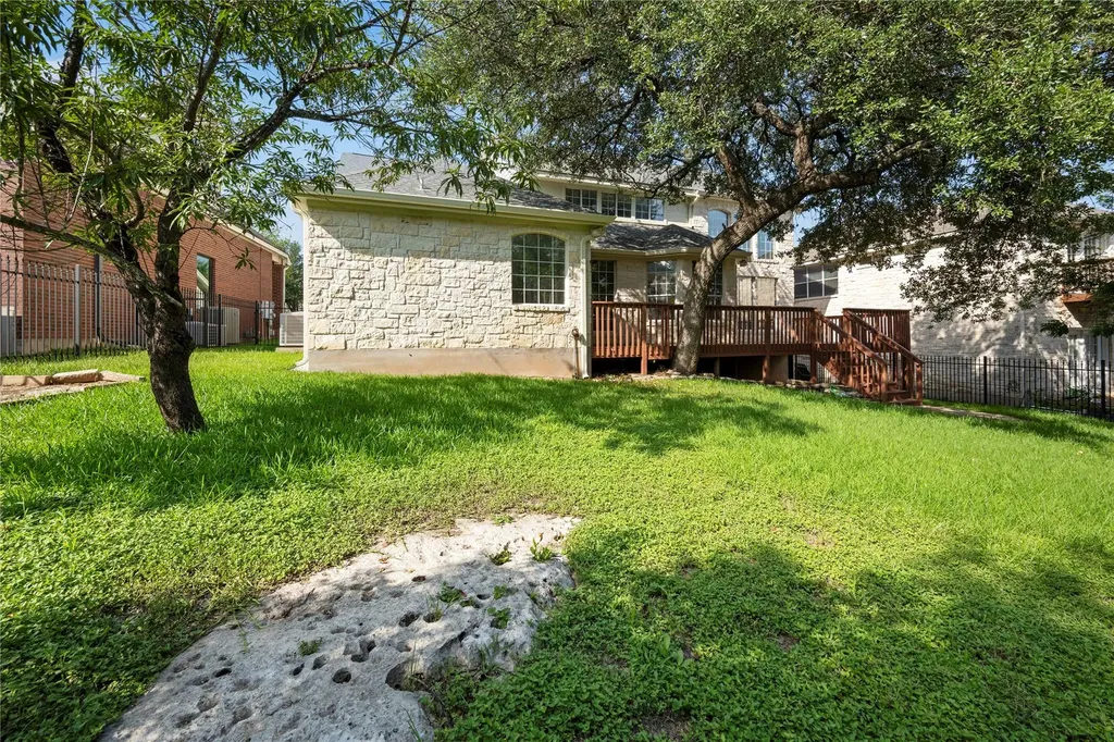 10025 Dianella Lane Austin TX 78759