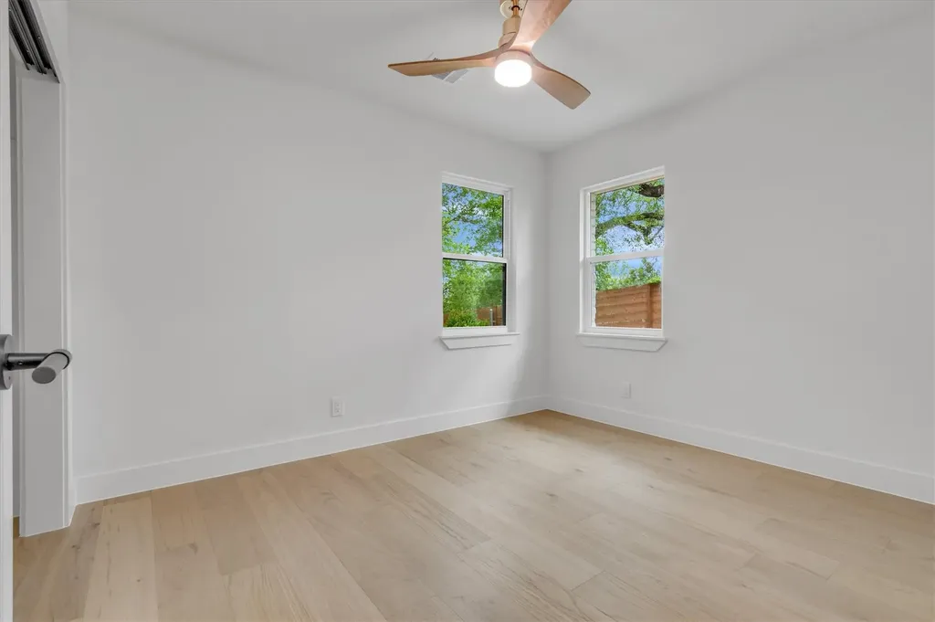 6807 Roanoke Drive Austin TX 78723