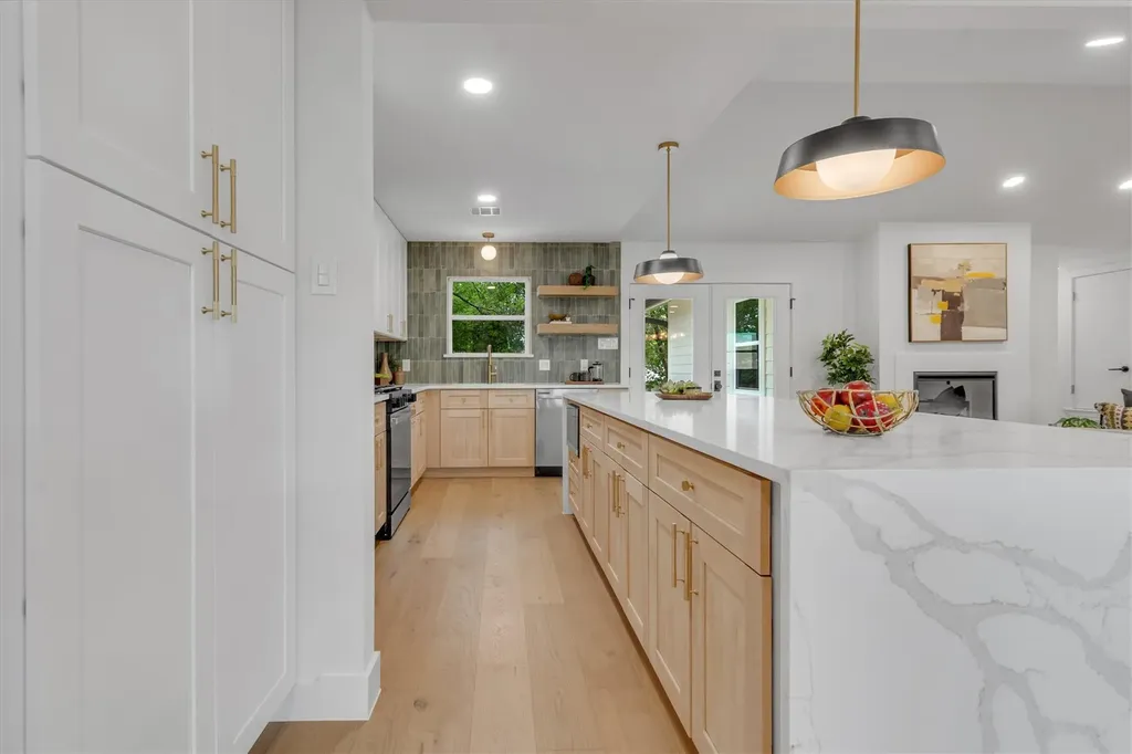6807 Roanoke Drive Austin TX 78723