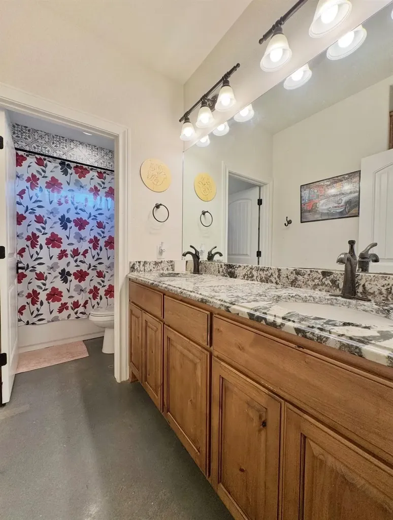 1094 Raintree Lane Elgin TX 78621