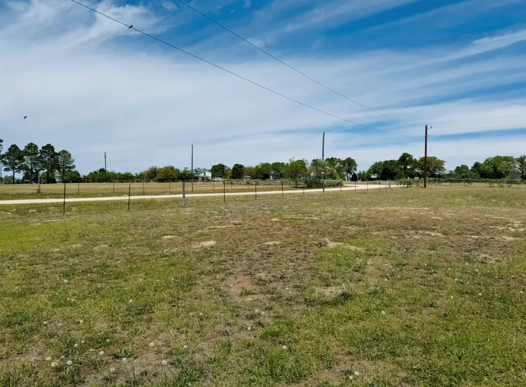 1094 Raintree Lane Elgin TX 78621