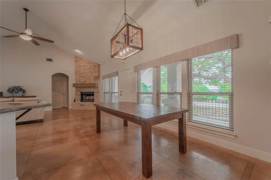 19013 Venture Drive Point Venture TX 78645