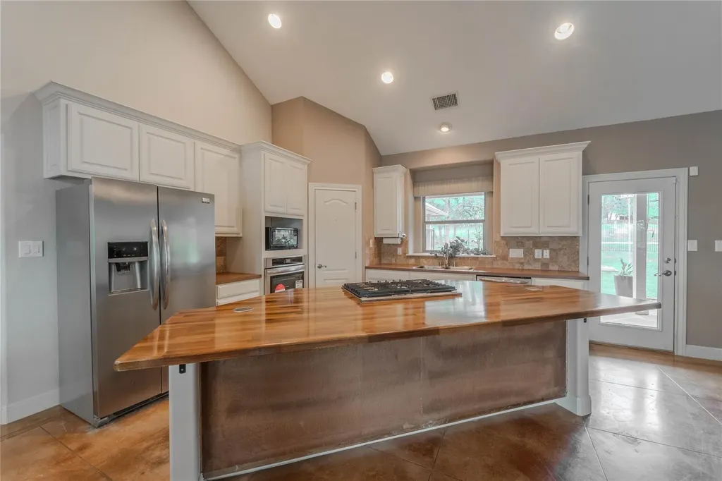 19013 Venture Drive Point Venture TX 78645
