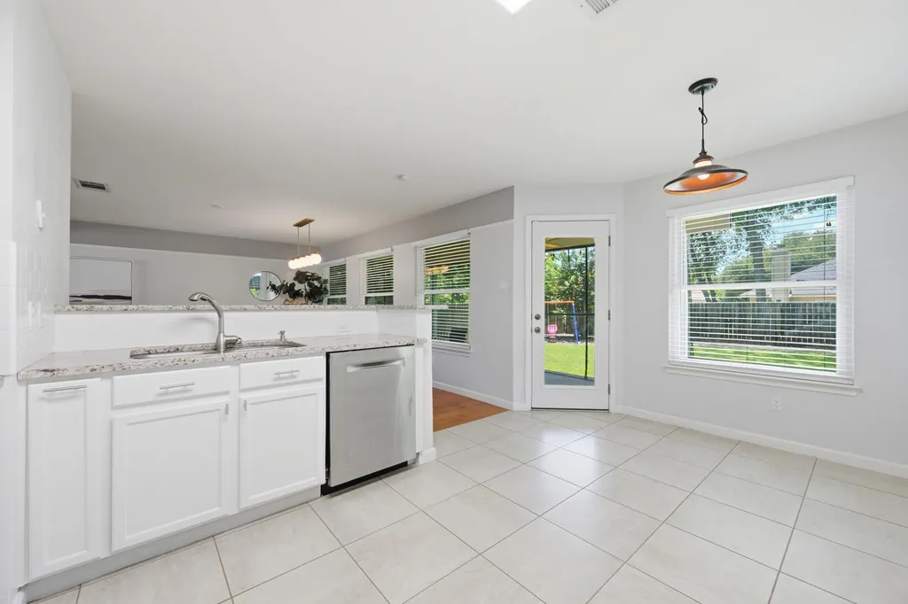 2913 Wavecrest Boulevard Austin TX 78728