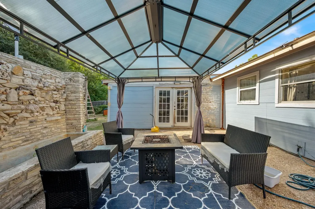 5326 Wellington Drive Austin TX 78723