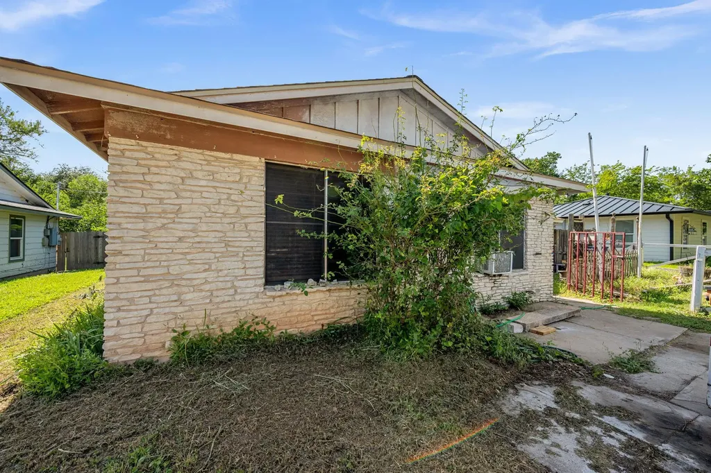 5326 Wellington Drive Austin TX 78723