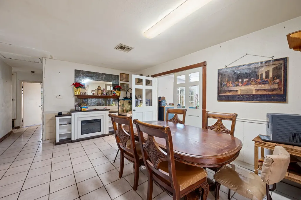 5326 Wellington Drive Austin TX 78723