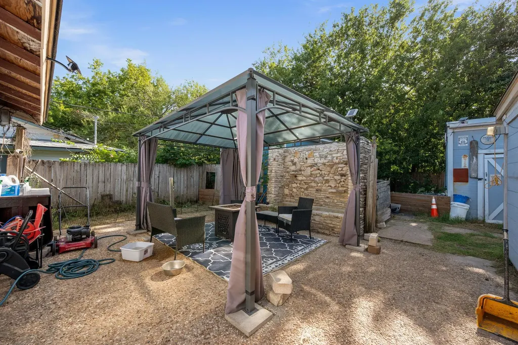 5326 Wellington Drive Austin TX 78723