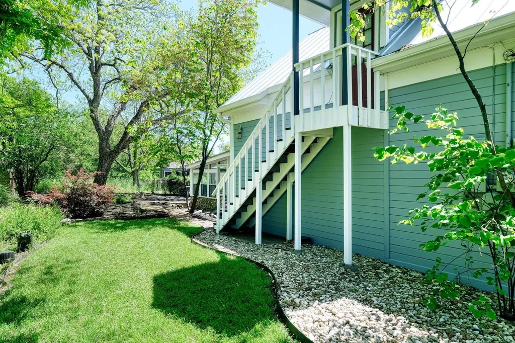 602 E Liberty Avenue E Round Rock TX 78664