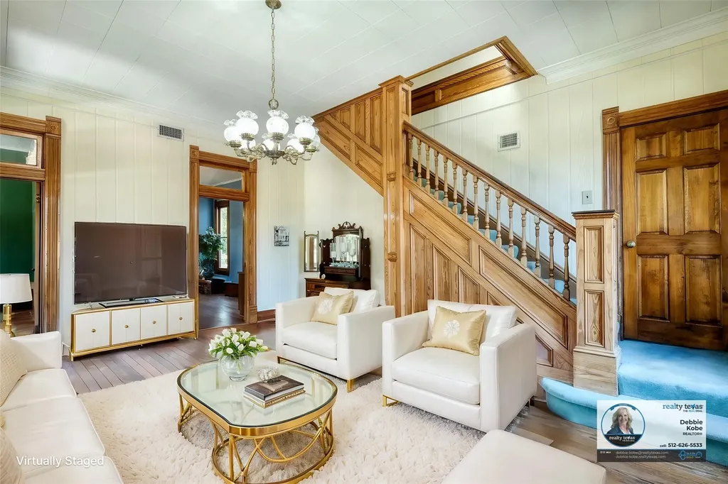 602 E Liberty Avenue E Round Rock TX 78664