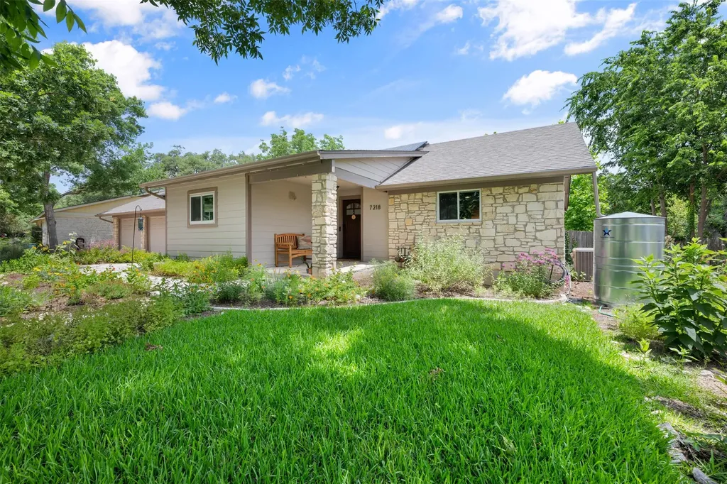 7218 S Brook Drive Austin TX 78736