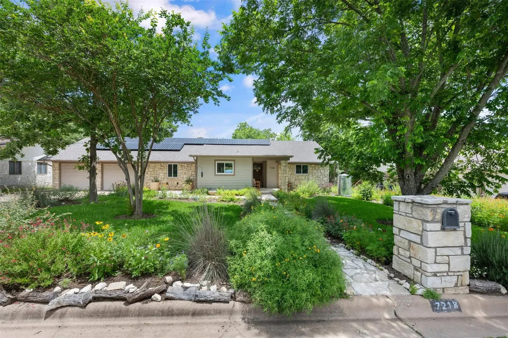 7218 S Brook Drive Austin TX 78736