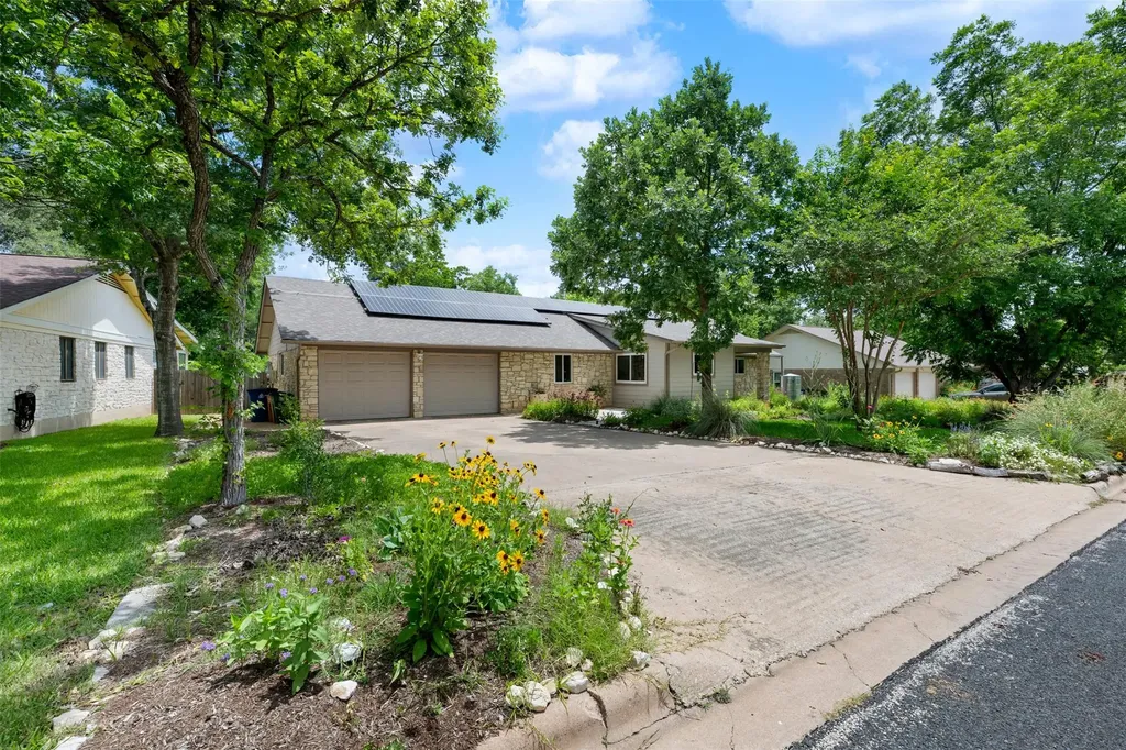7218 S Brook Drive Austin TX 78736
