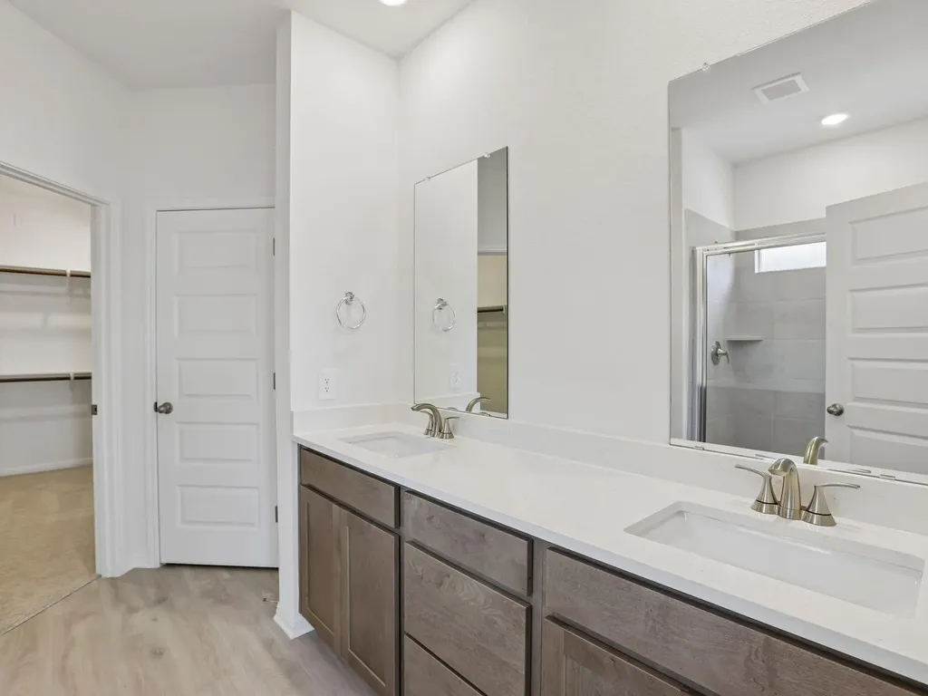 808 Loriner Way Liberty Hill TX 78642
