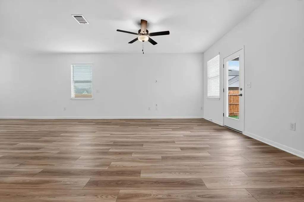 14116 Matterod Drive Del Valle TX 78617