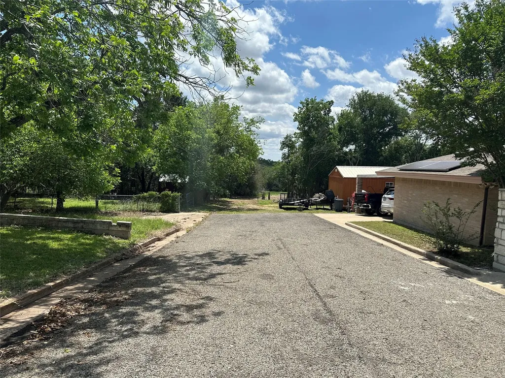 125 Hillcrest Drive Gatesville TX 76528