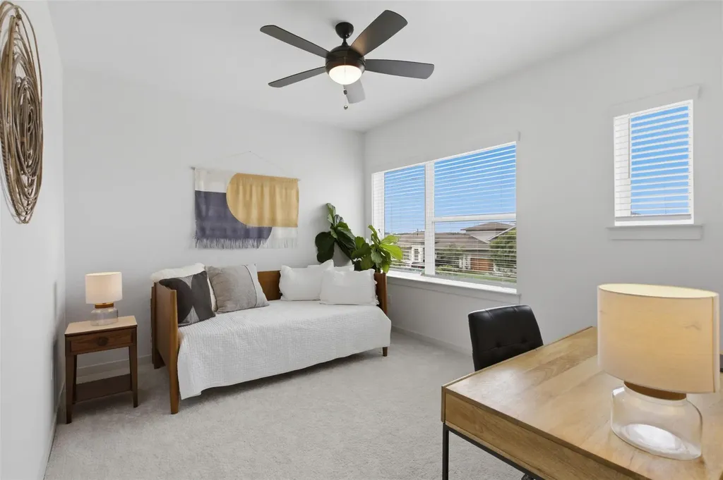 9001 Spire View Austin TX 78744