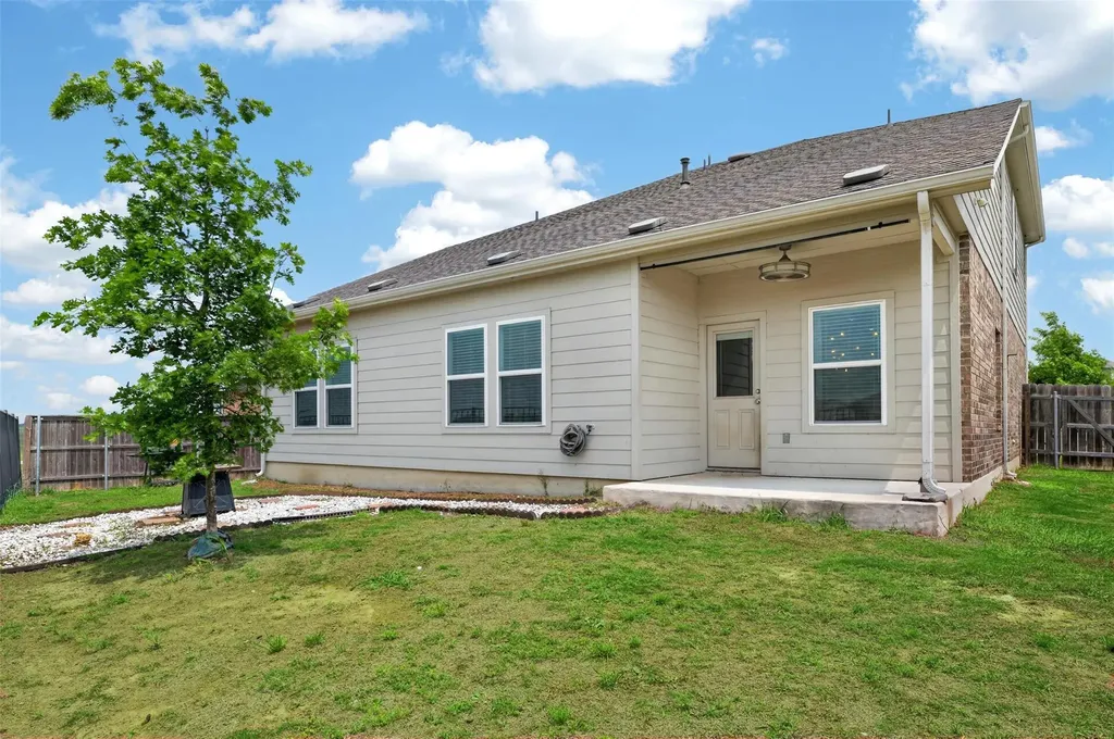 7332 Fall Ray Drive Del Valle TX 78617